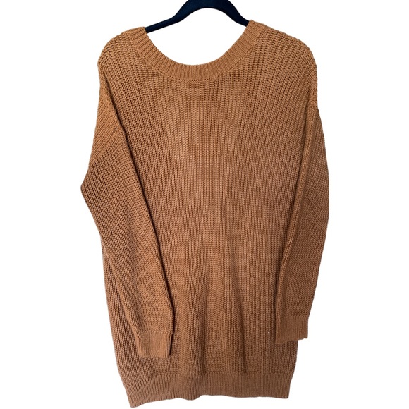 Forever 21 - 100 percent cotton low back sweater in EUC - Picture 2 of 5